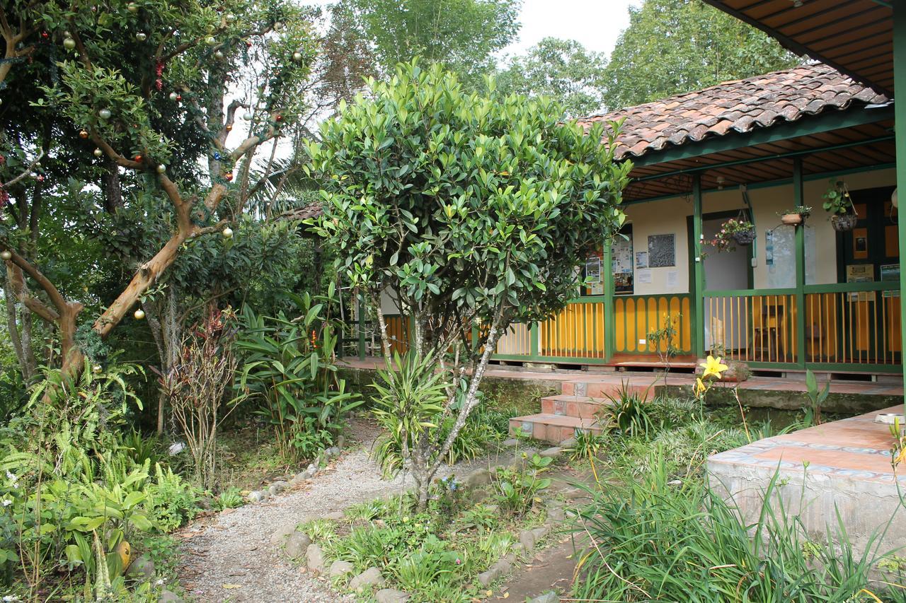 The Plantation House Travellers Hostel Саленто Екстер'єр фото